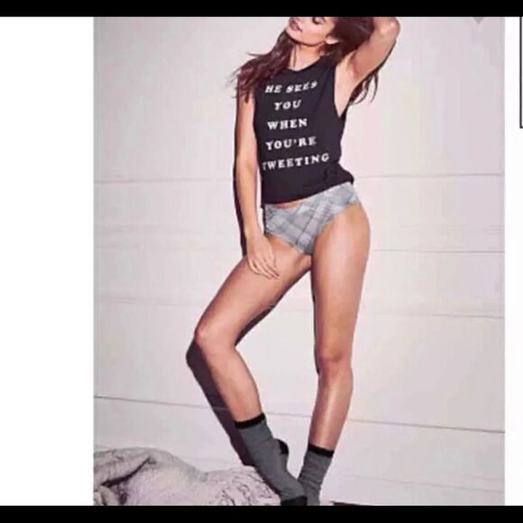 Victoria’s Secret The Sleep Tank, Shortie and Sock set Size Medium - Picture 3 of 4